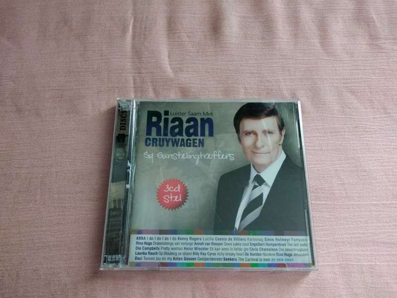 Luister saam met Riaan Cruywagen Sy gunstelingtreffers