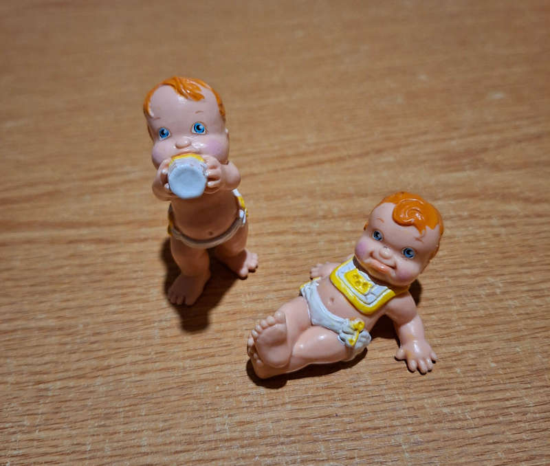 Diaper baby x 2