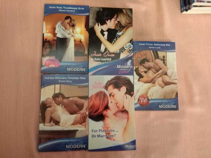 10 Assorted Mills and Boon Modern Stories