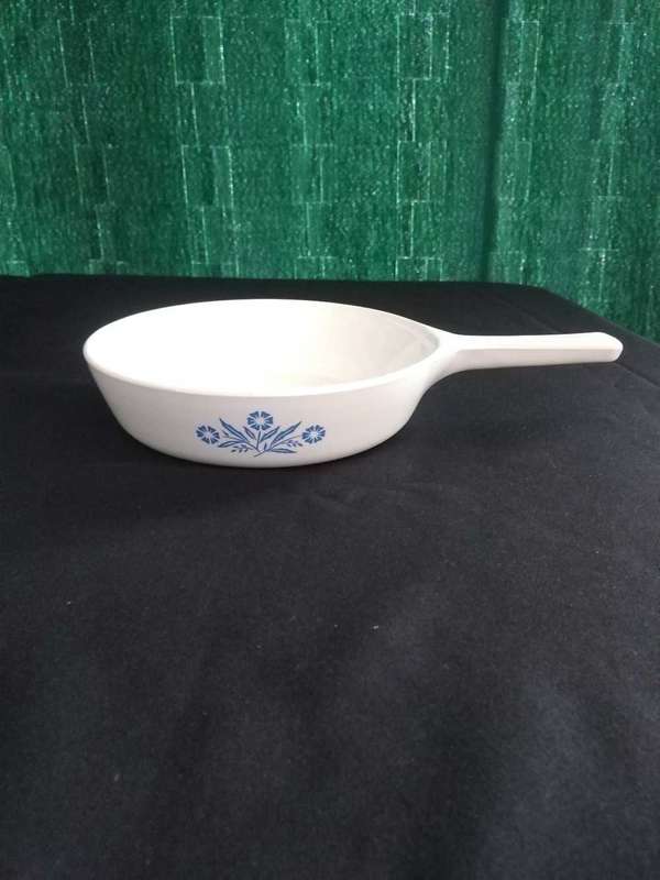Corning Ware 2 Pans and 1 Lid