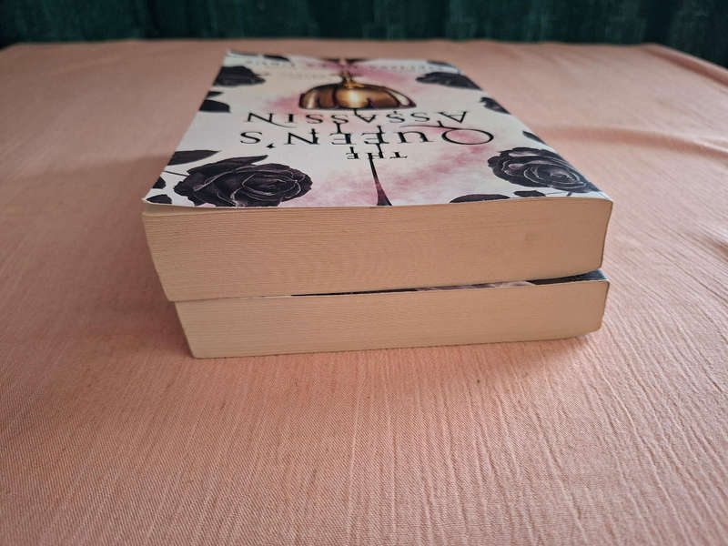 Melissa De La Cruz The Queen's Assassin & The Queen's Secret