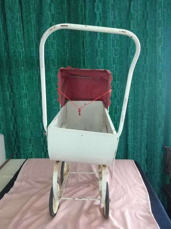 Pram for doll