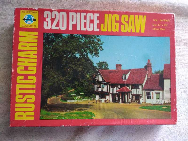 320 Piece Puzzle Rustic Charm