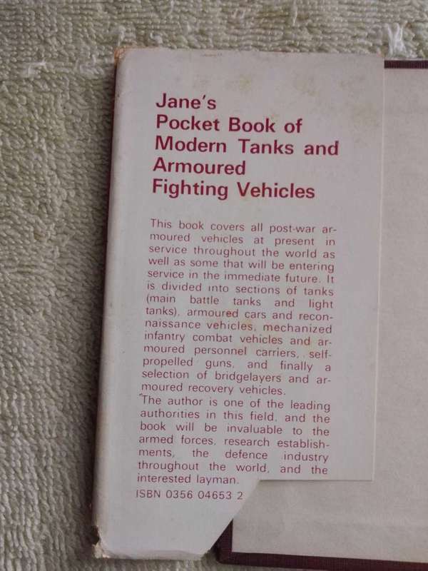 Christopher F. Foss Jane's Pocket Book 4 Modern Tanks and Armoured Fighting vehicles