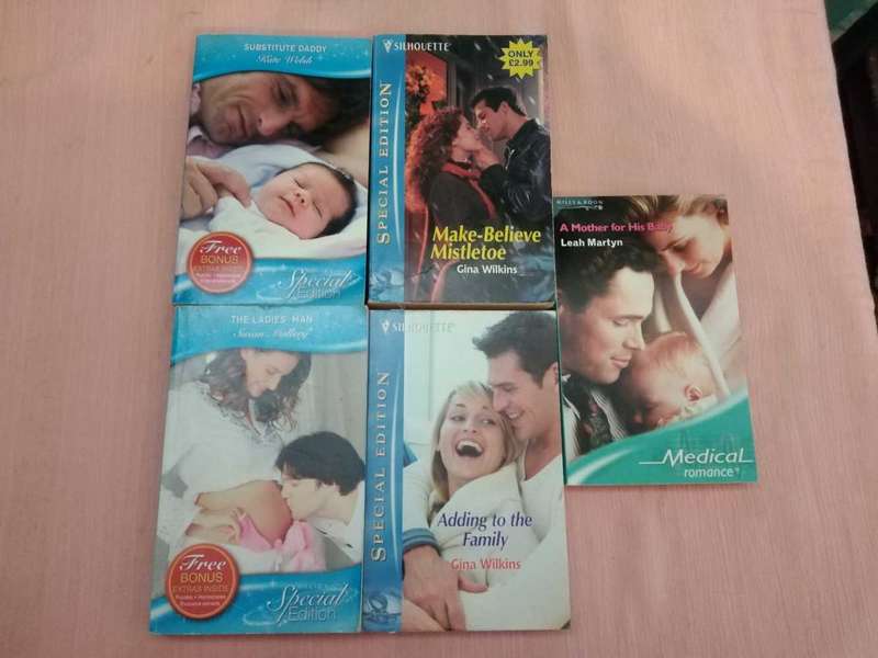 10 Assorted Mills and Boon Modern and Medical Romance