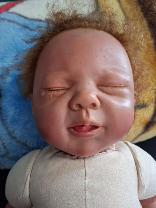 Life-like silicone "Reborn Baby " Doll