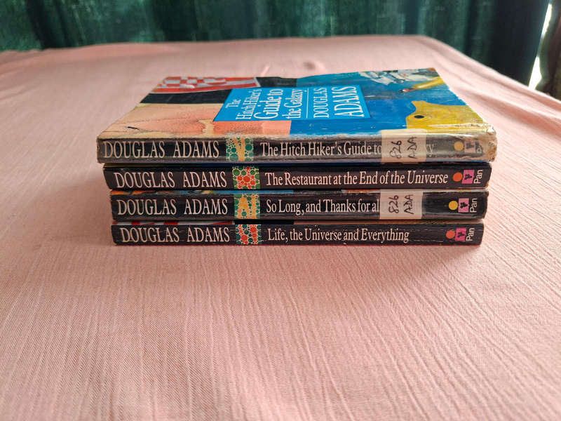 Douglas Adams Theh Hitchhiker's guide to the Galaxy Books 1 to 4