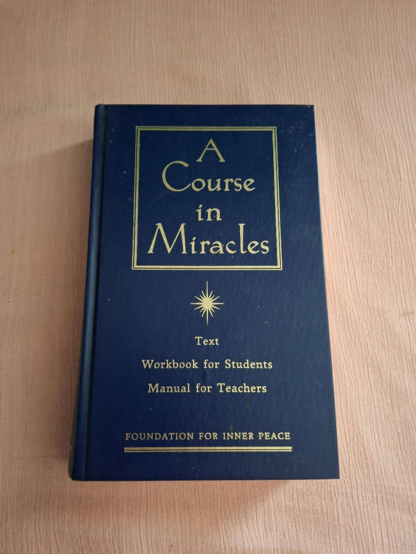 A Course in Miracles Fondation for Inner Peace