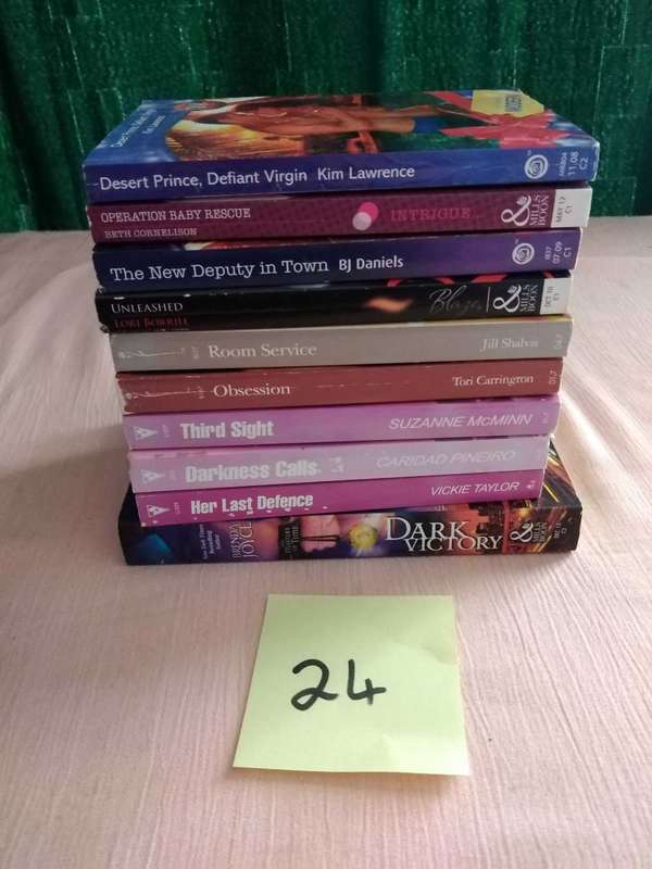 10 Assorted Mills and Boon