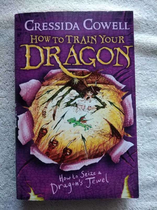 Cressida Cowell How to Train your dragon How to seize a dragons jewel