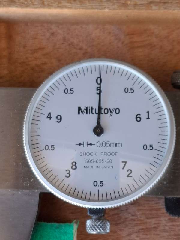 Vernier Dial Caliper 300 mm - 0.05 mm Mitutoyo Code 505-635-50