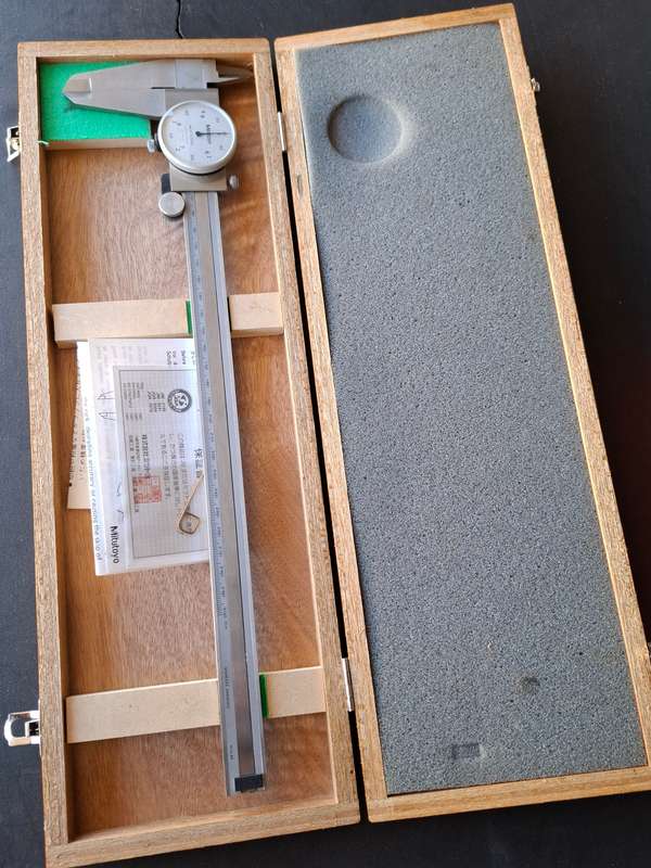 Vernier Dial Caliper 300 mm - 0.05 mm Mitutoyo Code 505-635-50