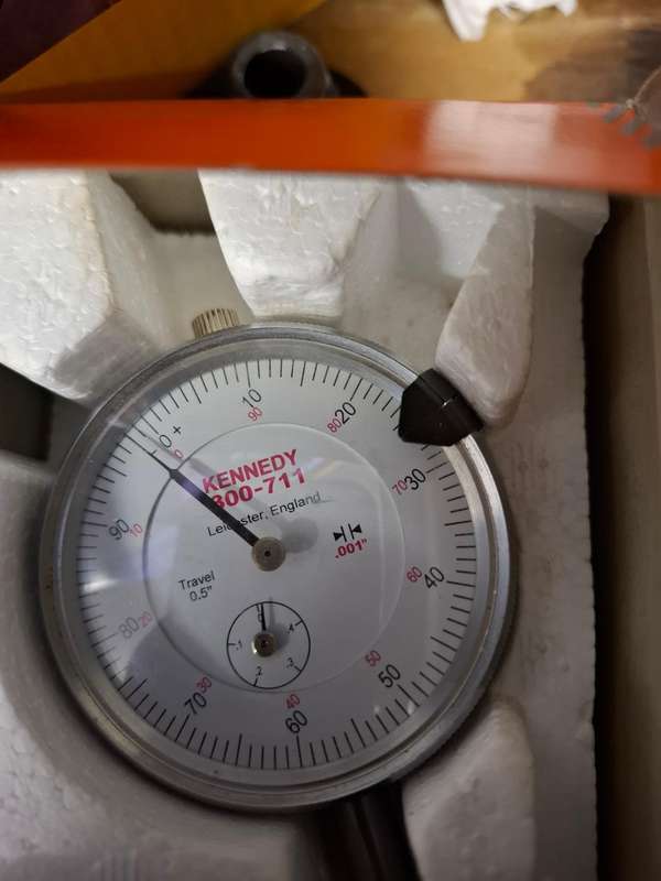 Dial Gauge Kennedy 300-711 Travel 0.5" x 0.001"  c/w Magnetic stand  kanatec CB-B