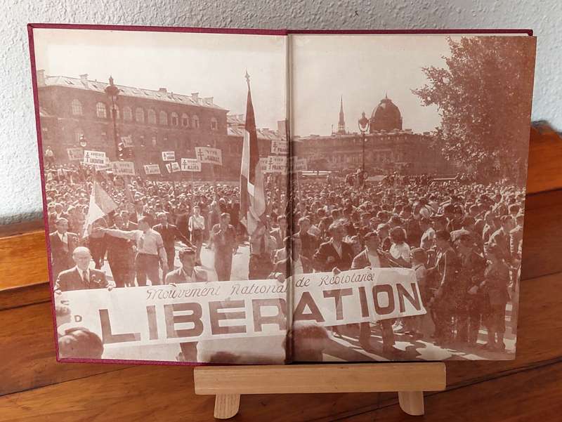 War in Pictures - Six Volumes (1939- 1945) - Odhams Press Limited