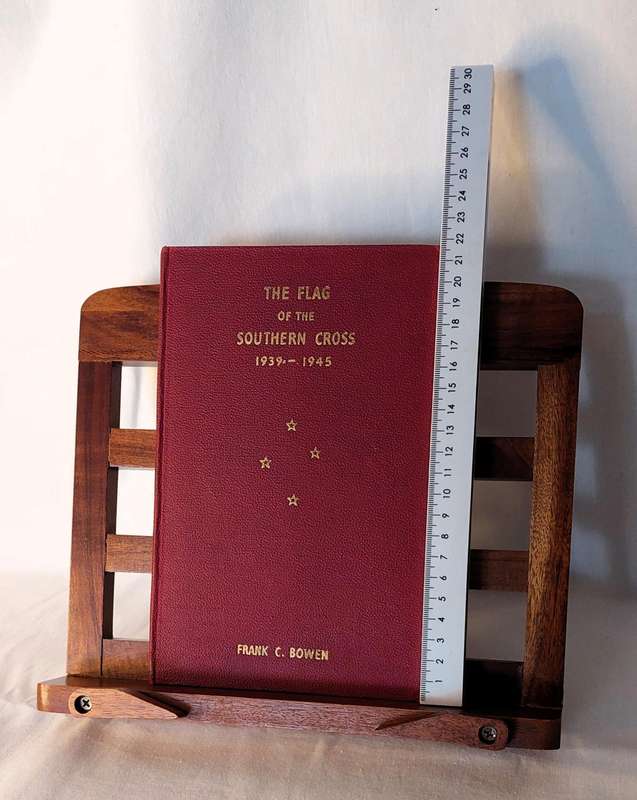 The Flag of the Southern Cross - 1939 -1945 (Book2 of 2) - Frank C Bowen