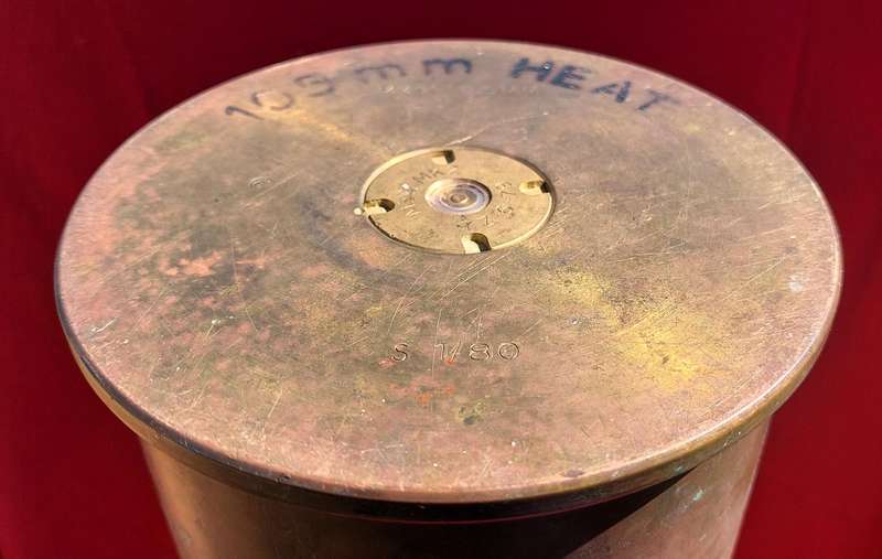 Vintage Brass Shell Casing -M490 / 105 mm (4,1 inch) Heat
