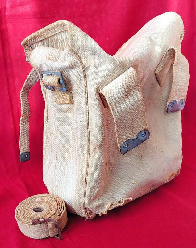 World War 2 -British Army 1937 Pattern Khaki Webbing small pack 1942