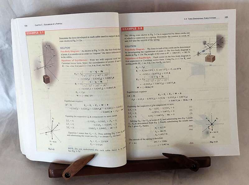 Engineering Mechanics Statics - 11 Edition - includes study pack - R C Hibbeler