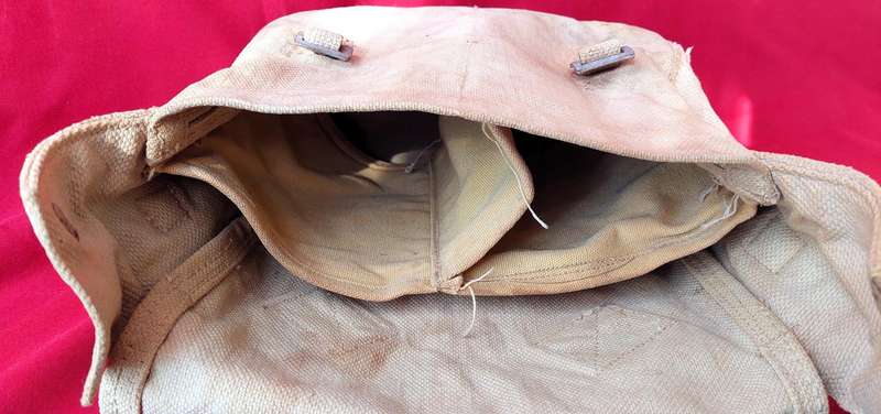 World War 2 -British Army 1937 Pattern Khaki Webbing small pack 1942
