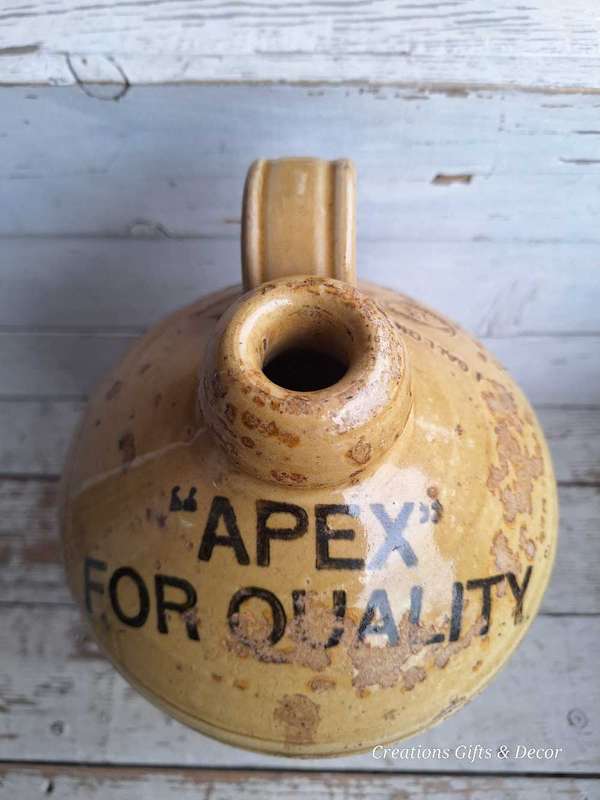 1 GALLON POTTERY JAR : WESTERN PROVINCE WINE DEPOT (PTY) LTD :"APEX"