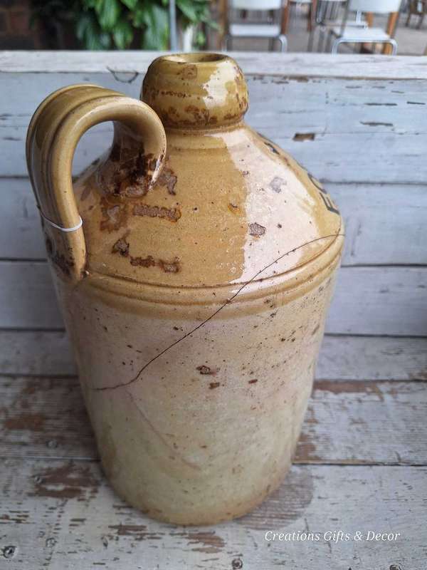 1 GALLON POTTERY JAR : WESTERN PROVINCE WINE DEPOT (PTY) LTD :"APEX"