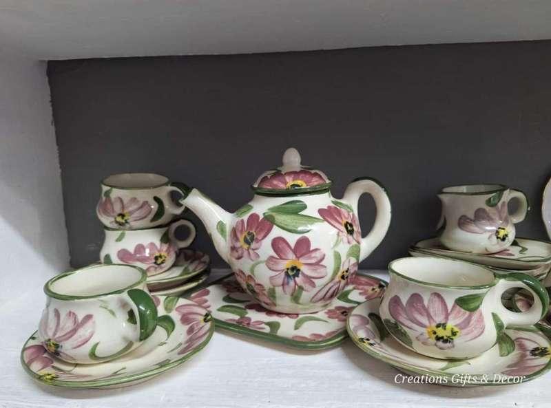 Emma Bridgewater Type Unmarked Teaset