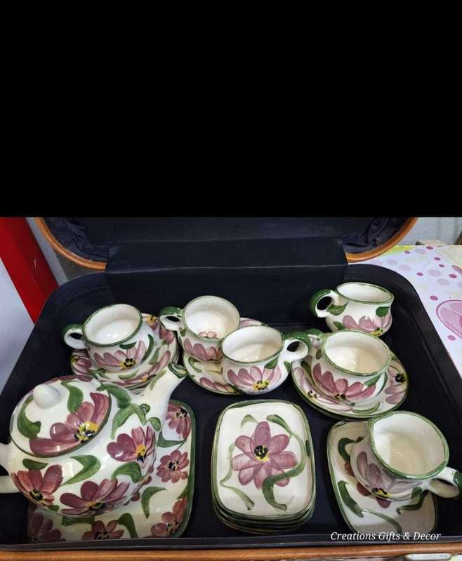 Emma Bridgewater Type Unmarked Teaset