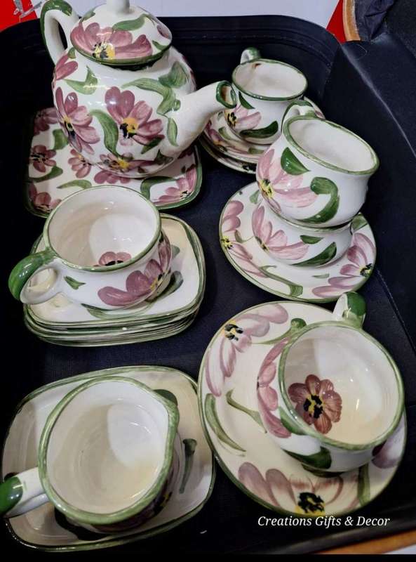 Emma Bridgewater Type Unmarked Teaset