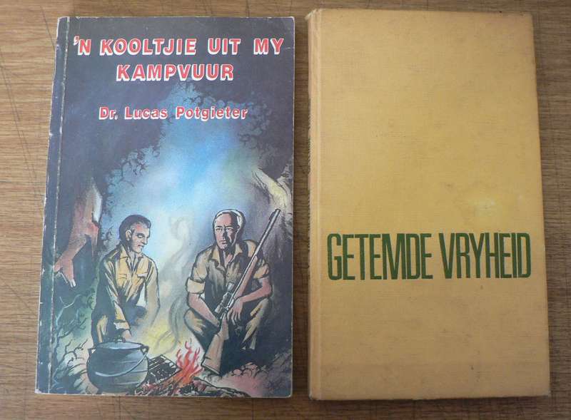 2 X Afrikaanse jagboeke(jagboeke in Afrikaans)