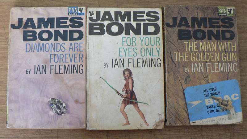 3 x James Bond paperbacks(lot 4)
