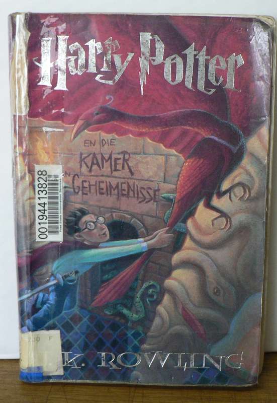 Harry Potter en die kamer van geheimenisse deur J.K. Rowling(leeskopie)