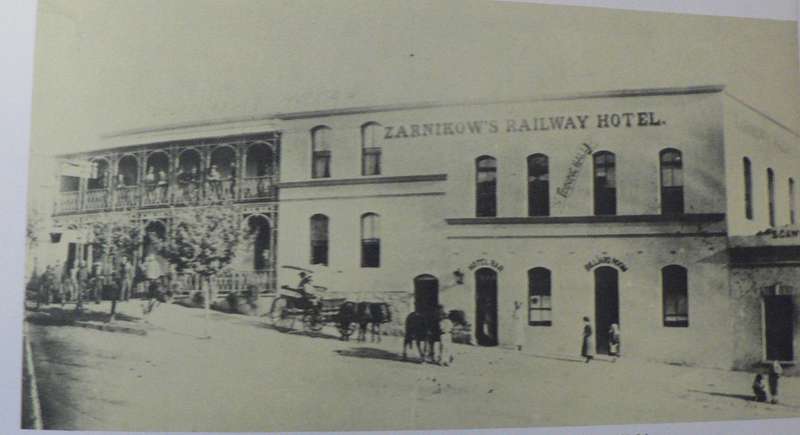 Grahamstown in early photographs by Frank van der Riet (Eastern Cape history)