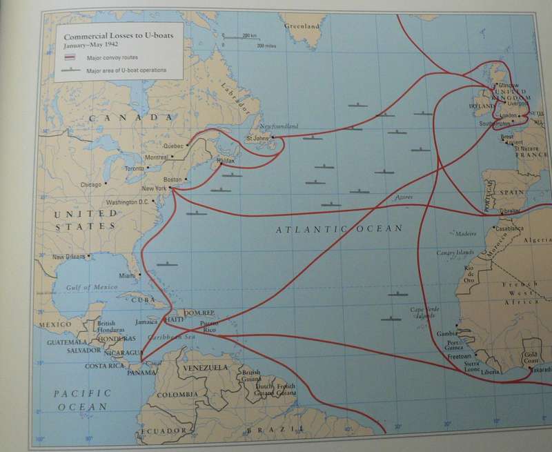 The historical atlas of weaponry by Lewis and Matthews (collectable book)