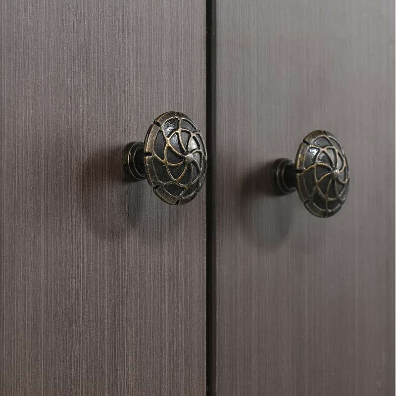 Round Cabinet Pull