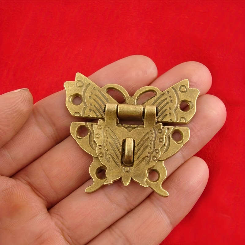 Vintage Butterfly-Shaped Lock Clasp