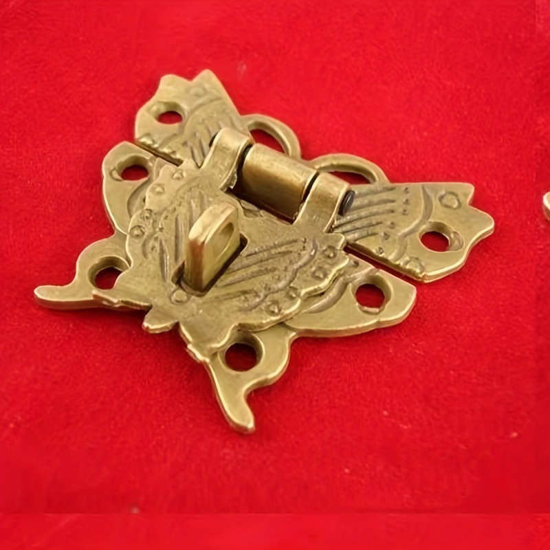 Vintage Butterfly-Shaped Lock Clasp
