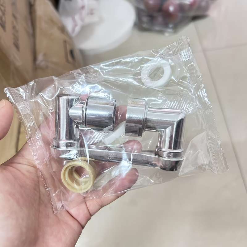 1pc Chrome-Plated 1080 Foldable Extendable Kitchen/Bathroom Faucet