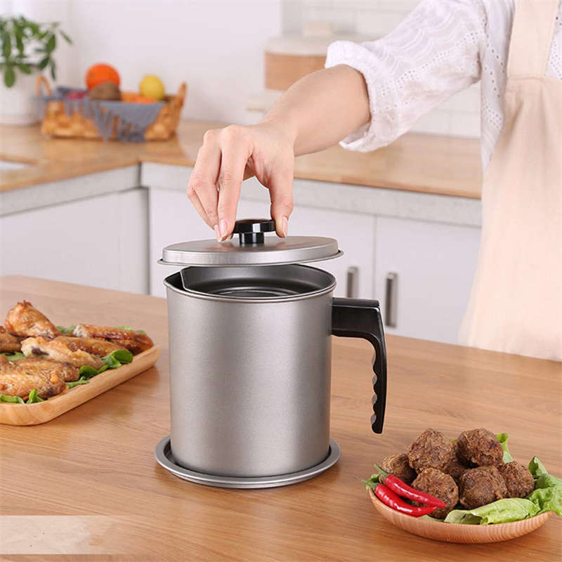 Kitchen Oil Strainer Cooking Oil Storage with Fine Mesh Strainer for Fryer