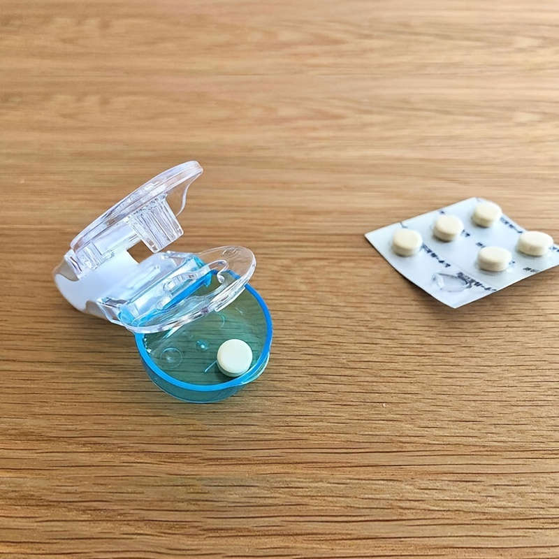 1pc Portable Pill Remover with Pill Box Home Gadgets