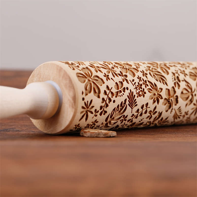 1pc Flower Leaf Rolling Pin 34.8cm Wooden Embossed Dough Roller