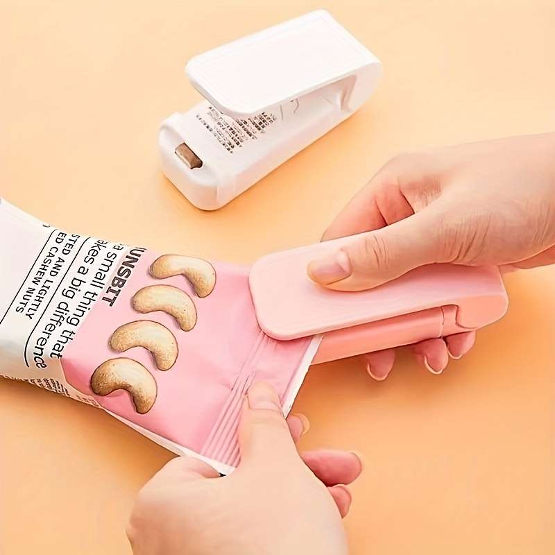 Portable vacuum food sealer, handheld heat sealer for plastic bags, small and easy to use, no need f