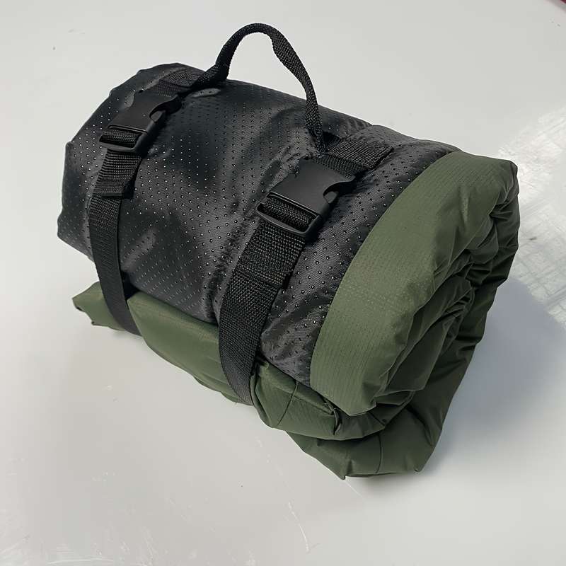 Portable Pet Dog Mat Folding And Rolling Design