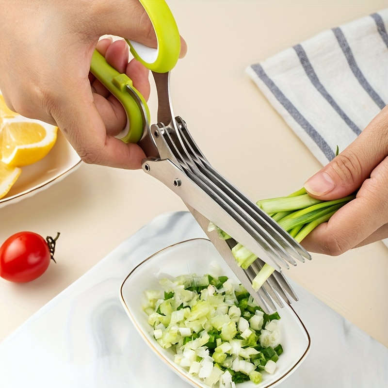 Versatile 5-ply stainless steel kitchen shears - perfect for cutting scallions, seaweed and more - e