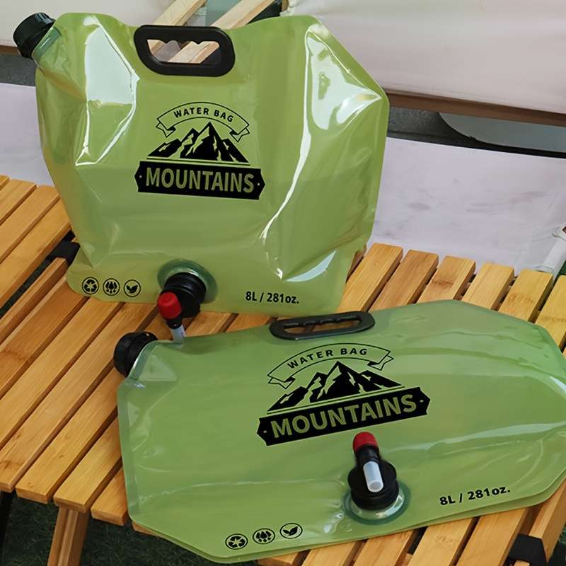 Collapsible water container