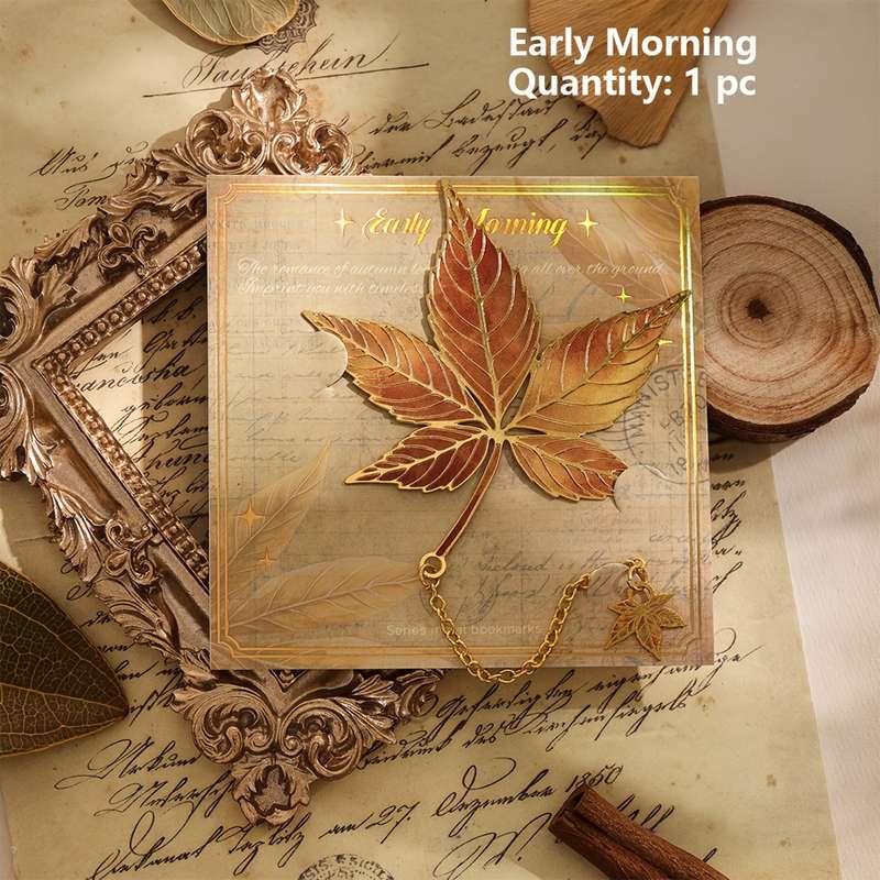 1 x Vintage Autumn Maple Leaf Bookmark