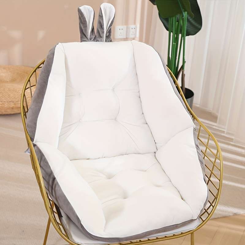 Semi-Enclosed Seat Cushion With Thick Pad