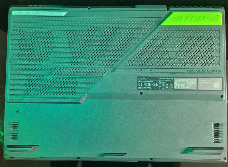 Asus Rog Strix 17 RTX 4050 (6GB) 140W Ryzen 9 7845HX 16GB DDR5 Ram 512GB Nvme+1TB HDD