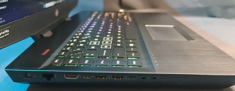 HP Omen 17 Core i9 9880H RTX 2080 (8GB) 150W 32GB Ram 512GB Nvme+1TB HDD