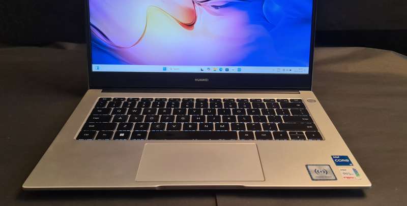 Huawei Matebook Core i5 11th Gen Intel Iris Xe Graphics 512gb Nvme 8gb Ram