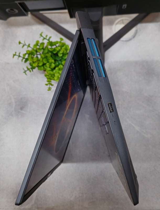 Lenovo RTX 4050 6GB GDDR6 Vram Ryzen 7 7735HS 16GB DDR5 4800MHZ RAM 512GB Nvme Gaming Laptop